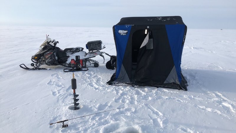 Guide to ice fishing game